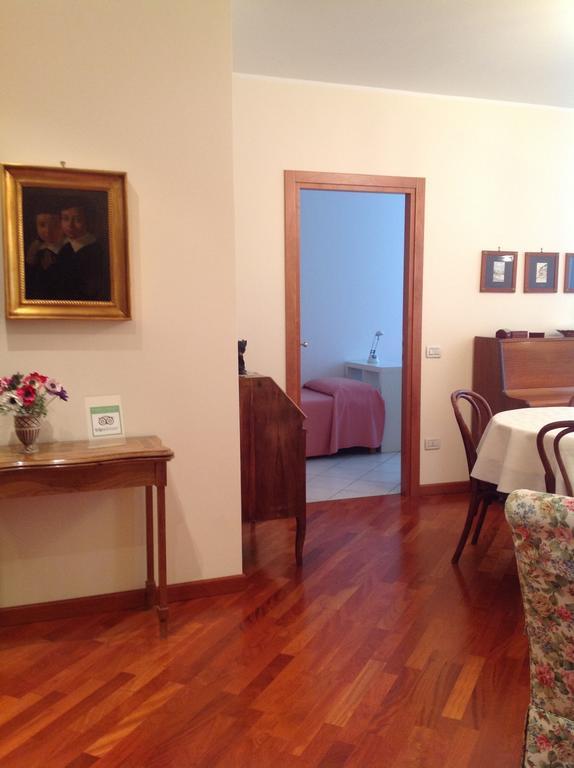 B&B Crispi Trieste Bilik gambar