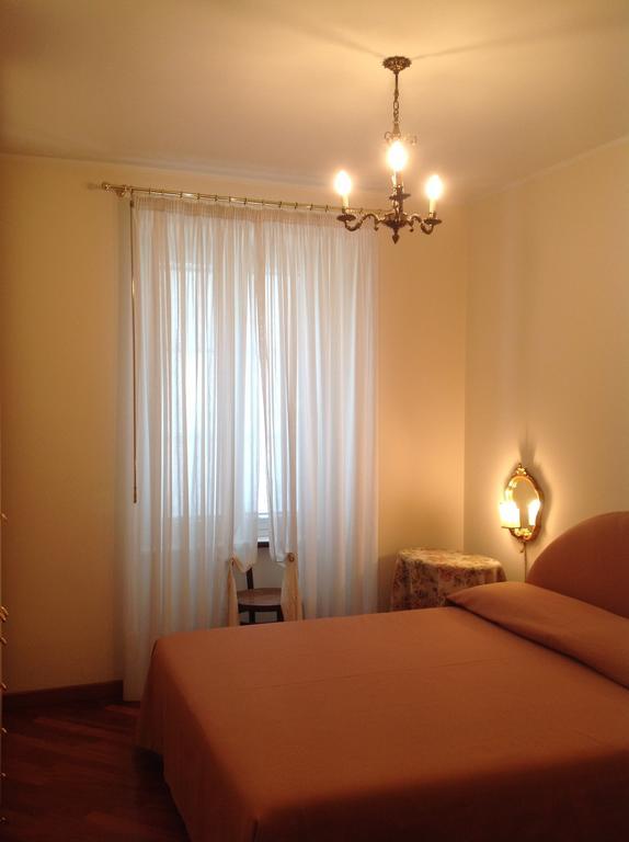 B&B Crispi Trieste Bilik gambar